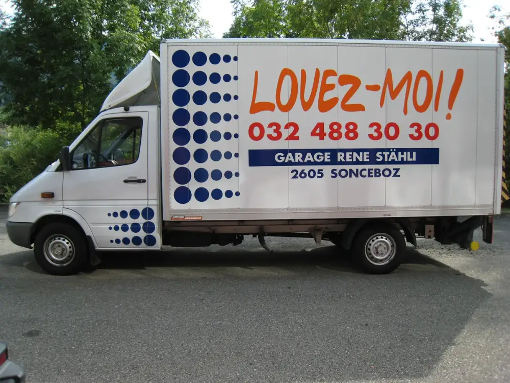 Mercedes-Benz 311, 16 m3
